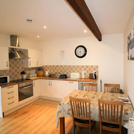 Holiday home The Oaks